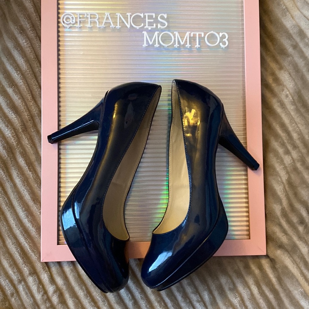 Cute paten blue heels